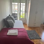 Alvalade II Airport Guest House