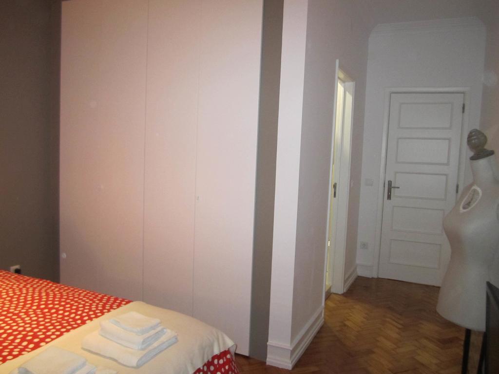 Casa de hóspedes Alvalade Ii Airport 3*